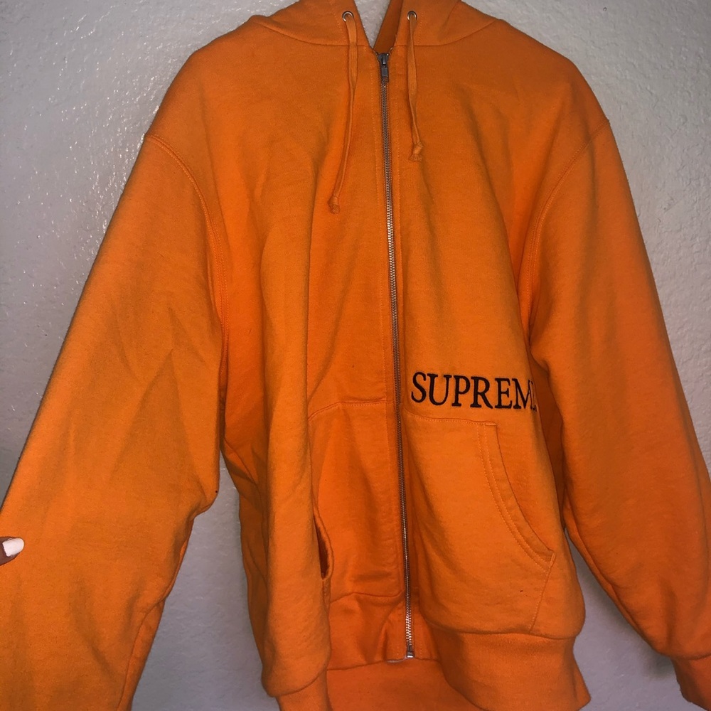supreme hoodie size large.